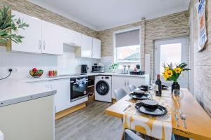 Central 2 Bed Home by 53 Degrees Property, Perfect for Business near Crewe Train Station