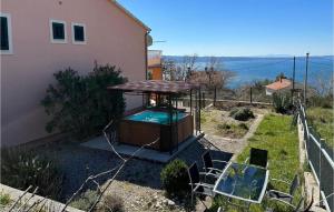 Cozy Home In Podstrana 