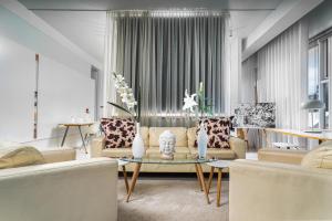 3BR City Center - Mountain View & Free Parking