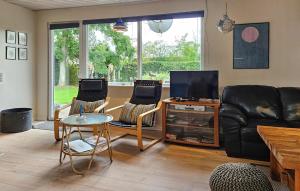 2 Bedroom Awesome Home In Hejls