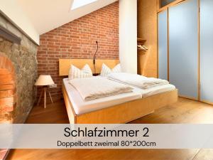 HexenburgbeiDresden Maisonette über 2 Etagen mit 4 Schlafzimmern, Kamin, Terrasse und Faßsauna, Nähe Sächsische Schweiz Dresden