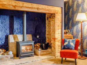 6 Bed in Blandford Forum 80549