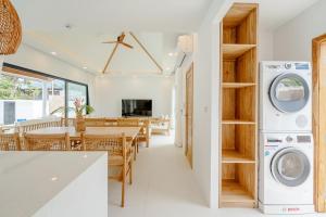 Luan Residence 3BR Pool Walk to Beach and Village