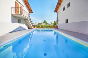 Praga Apartment - Relax in piscina a Sirmione