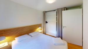 Fresh and Bright 1-Bedroom Centre Apartment - AL11