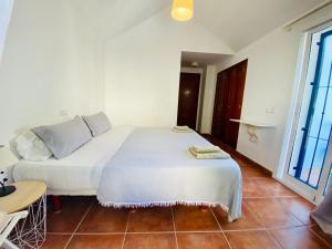 Charming 1 bedroom suite with shared kitchen next to Puerto Banus