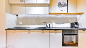 Orlik VIP Residence - Apartament z prywatnym Jacuzzi - blisko wyciągu i Wang by Royal Aparts