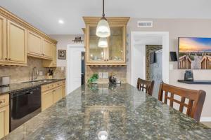 Driftwood Days Pet Friendly Beach Home