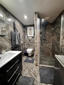 La Monique - Luxury Nautical Apartment