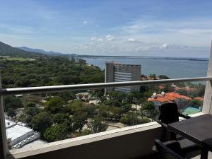 Beautiful Apartment Suite with Sea View