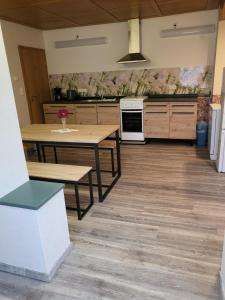 Ferienhaus Meisennest Bischof 97633 Sulzfeld-Leinach