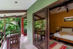 VIP La Lora Beach Villa best family home