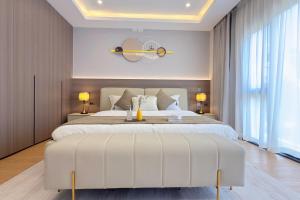 Chiang Mai City Center Luxury Pool Villa 4 Bedrooms 5 Bathrooms, Close to Chang Klan Road Business District, Chiang MaiRing, 5-Star Luxury Pool Holiday Villa