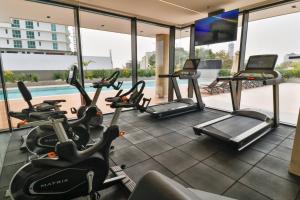 A metros del Shopping del Sol