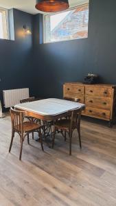 Latelier de la Tour - Gite indépendant entièrement équipé