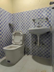 Nepal Blissful Nest And Family Home