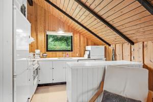 Stay in nature by the lake, Legoland, Unique nature cabin