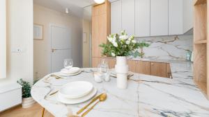 Royal View - Promenada Staromiejska, parking w garażu w cenie!