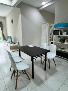 AYAAN SOCCER HOME at Quintet Apartment with Free Parking