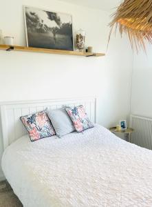 Entire Apartment in Pretty Coastal Village