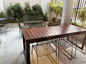 Boutique Studio | Smart Bourbon