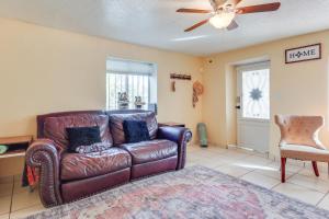 Walk Downtown: Authentic Adobe Home in Las Cruces!