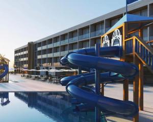 Porto 2 life Resort Muro Alto