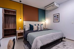 Luxury Roma Sur House with Rooftop Dining