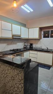 Amplia y Moderna Casa, en inmejorable ubicación