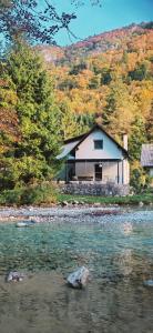 Riverside Guesthouse