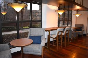 Chicago Marriott Suites OHare