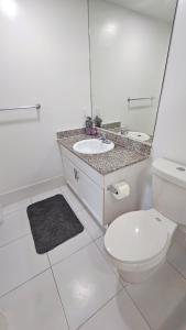 Modern 2 bd apartment in Sunny Isles Beach