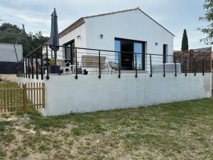 Agréable villa récente au cœur d’un charmant petit village