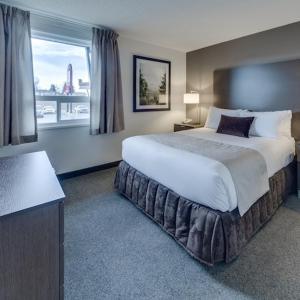 Heritage Inn Hotel & Convention Centre - Pincher Creek