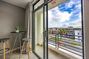 Beach Break Bliss - Cozy retreat with mountain views