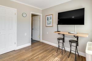 See the Manatees! Homosassa Studio 2 Mi to River