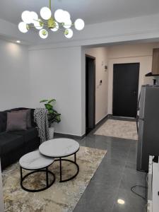 Modern 1 bdrm at Riverside dr mins to sarit centre