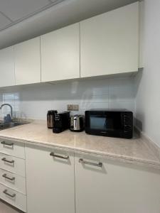 2-BR Duplex Haven in Al Marjan with Beach Access