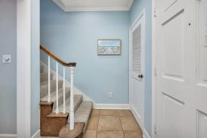 1035 Beachview Dr #13