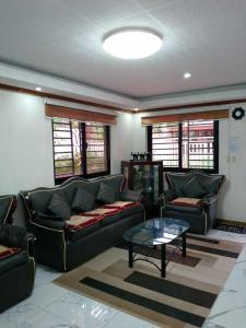 CasaCavite - Your Chill Hideaway and Mini-Resort Just Minutes fromthe Tagaytay-Silang-Nuvali Action!