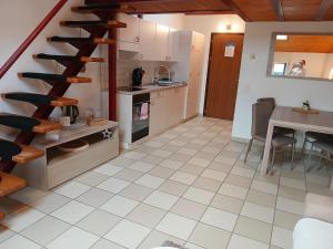 Holiday Home Dragonfly