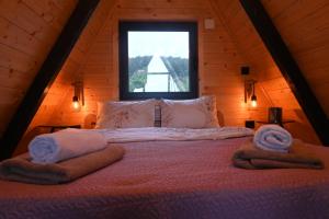 A Frame Vila sa Saunom Jakuzi kadom i toplim bazenom