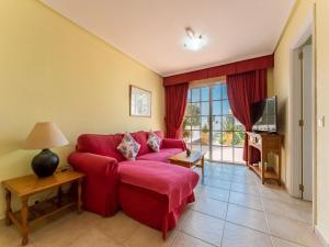 Apartment with shared heated pool