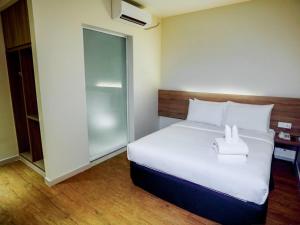 Rooms By Rocana