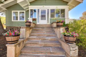 Route 66 Retreat Dog-Friendly Home in Williams