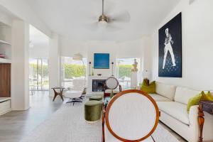 Loufies Desert Retreat