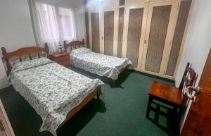 Departamento zona centro a 2 cuadras del shopping los gallegos