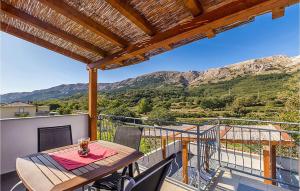 2 Bedroom Beautiful Apartment In Baska