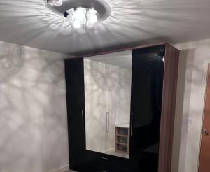 Room in Stylish City Apartment