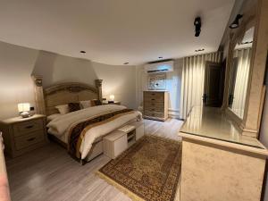 Enjoy a quiet stay with a high view and complete privacy